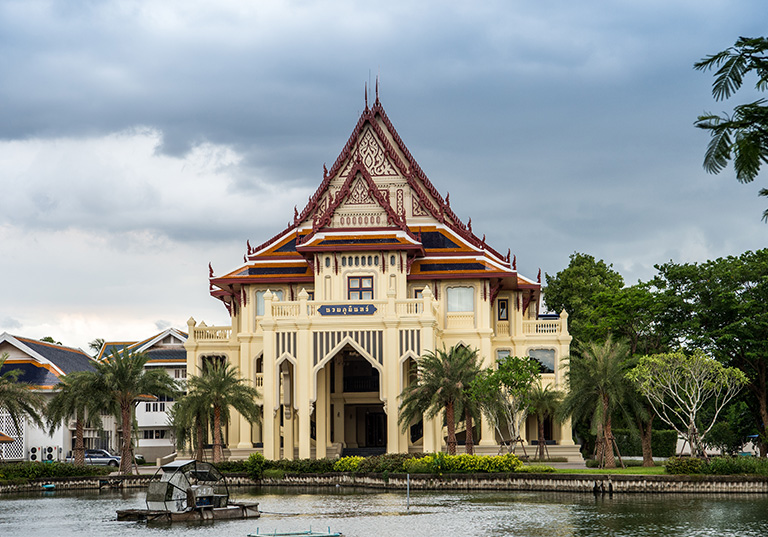 NAWAMABHUMINDRA BUILDING, VAJIRAVUDH COLLEGE